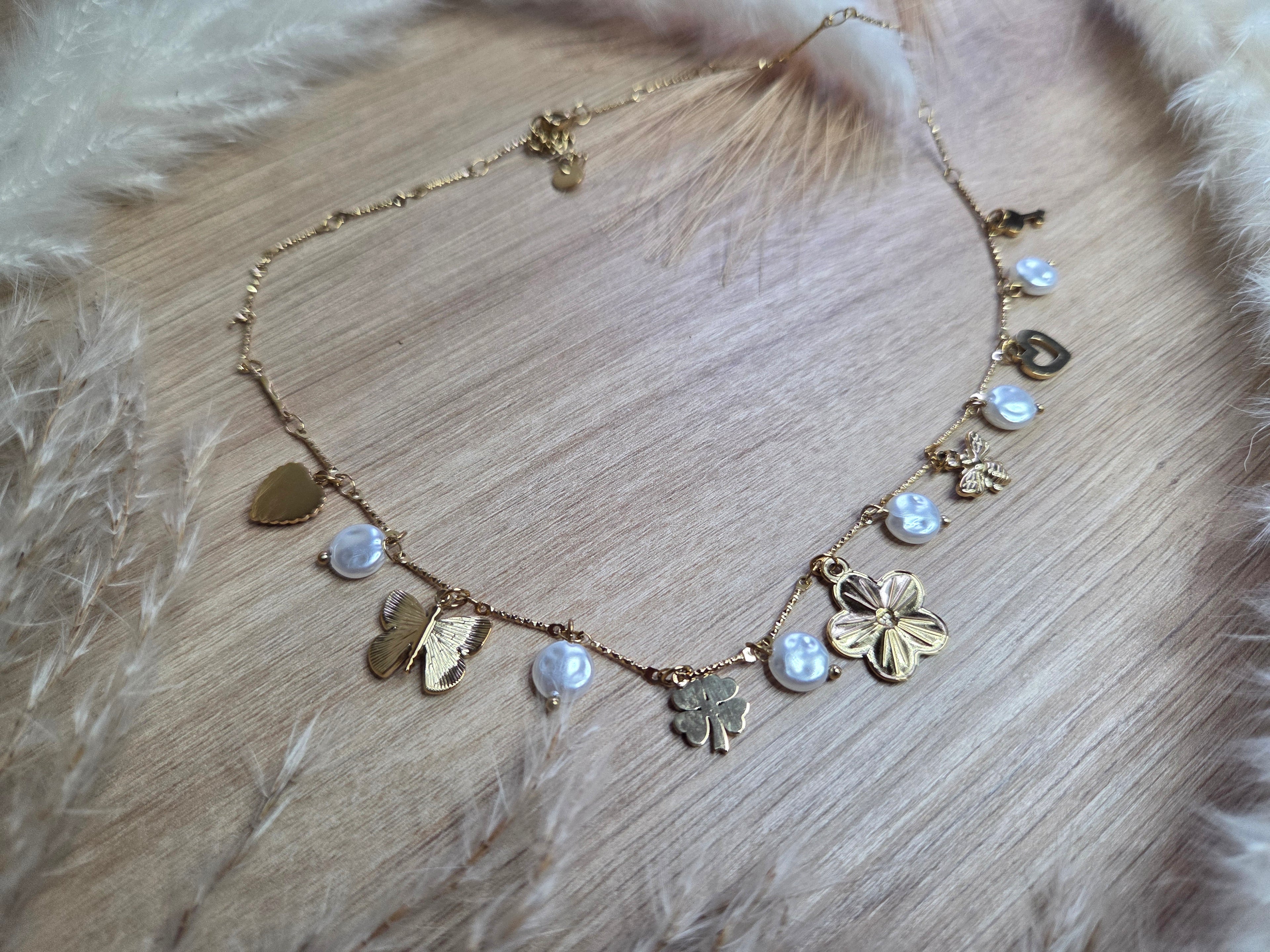 Collier Flora